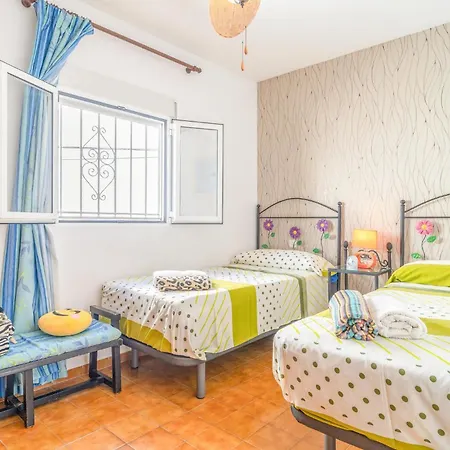 Beautiful In With Kitchenette * Nerja