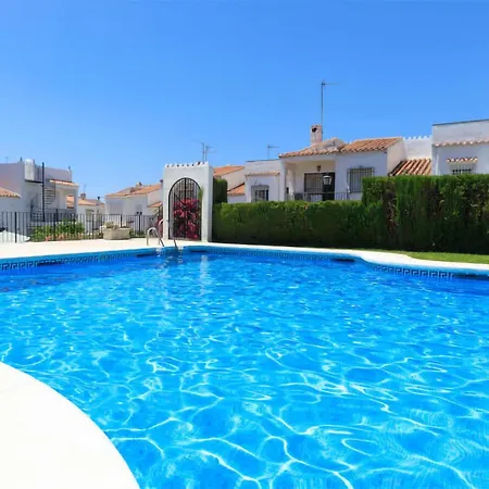 Сasa de vacaciones 3 Bedroom Stunning In