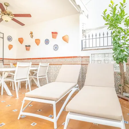 Beautiful In With Kitchenette Holiday home *