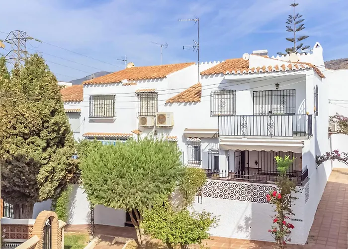 3 Bedroom Stunning In Сasa de vacaciones Nerja